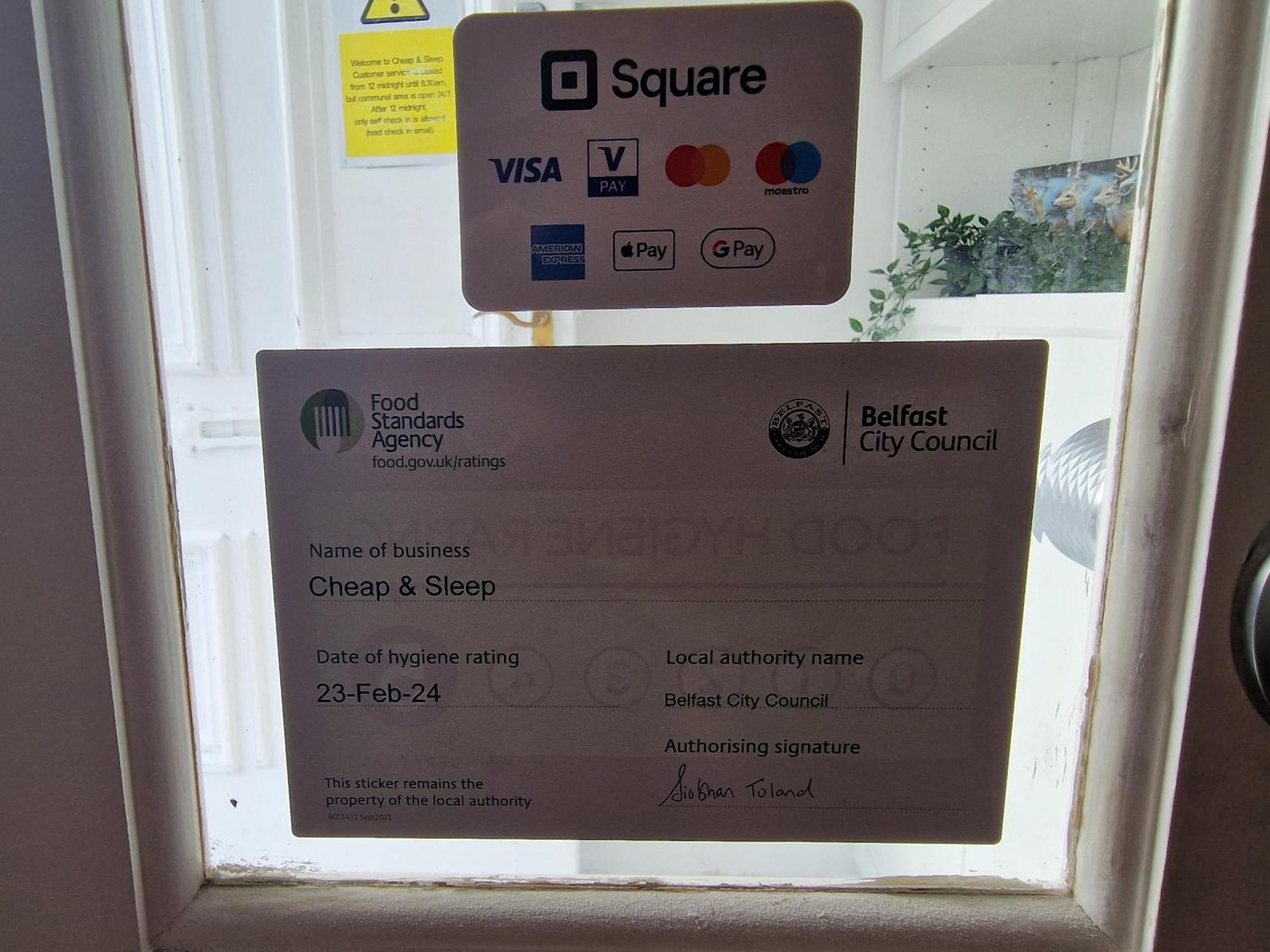 Aunty Katie'S House, Ni Tourist Board Certified & Located On The Main Oldpark Road To Belfast, With Free Continental Breakfast & Free Ultra Fast Sky Internet, Free Sky Sports & Free Sky Cinema, Self-Check In After 10Pm Gmt Hostel Eksteriør bilde