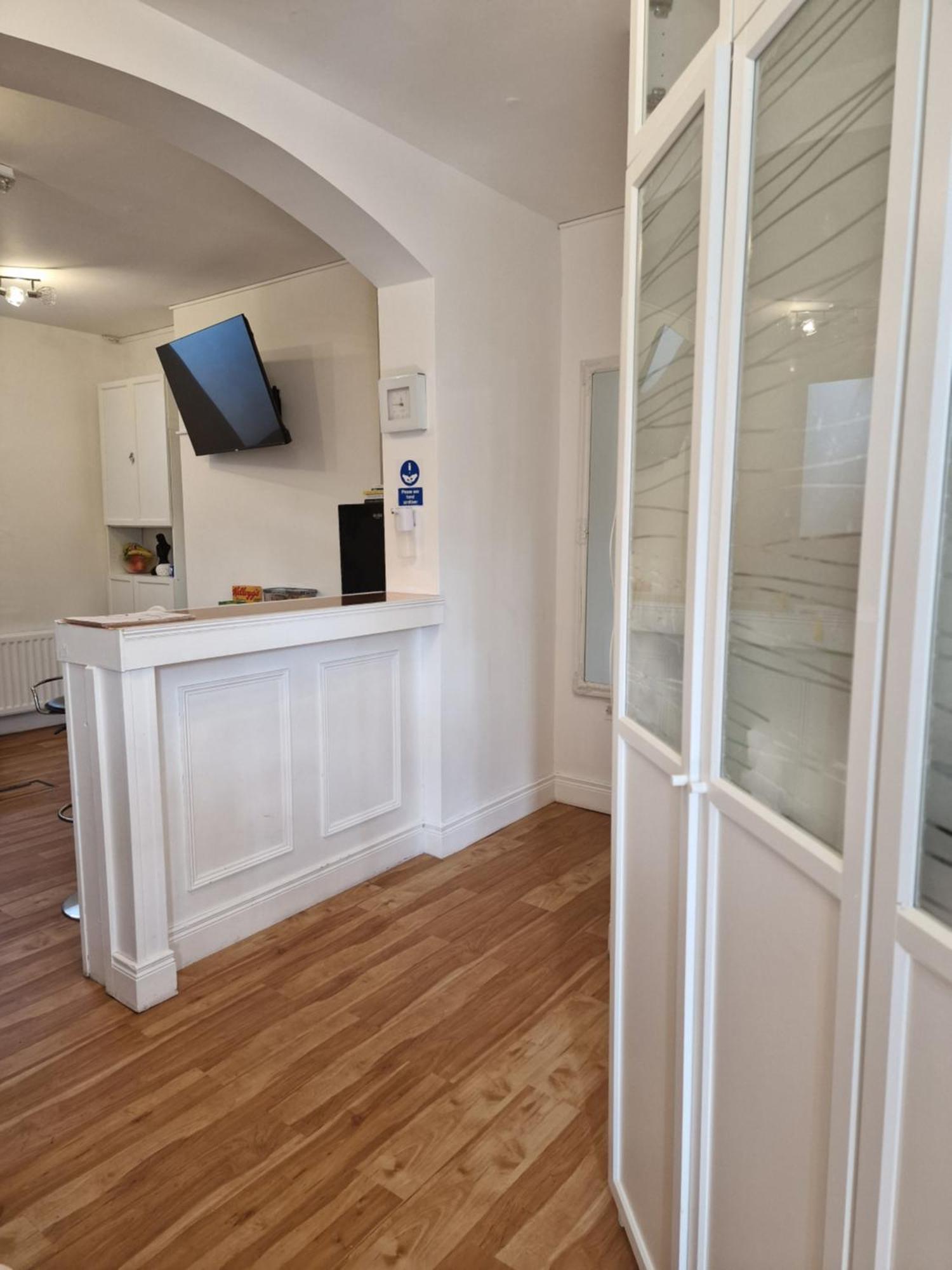Aunty Katie'S House, Ni Tourist Board Certified & Located On The Main Oldpark Road To Belfast, With Free Continental Breakfast & Free Ultra Fast Sky Internet, Free Sky Sports & Free Sky Cinema, Self-Check In After 10Pm Gmt Hostel Eksteriør bilde